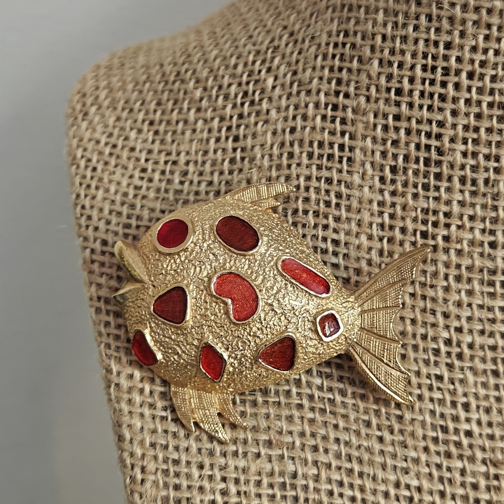 Vintage Signed Florenza Fish Brooch
